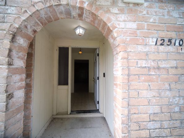 12510 Shannon Hills Drive, Houston TX 77099