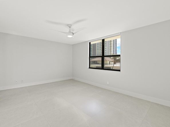 5480 N Ocean Drive B1c, Singer Island FL 33404