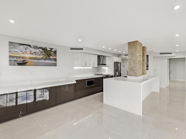 5480 N Ocean Drive B1c, Singer Island FL 33404