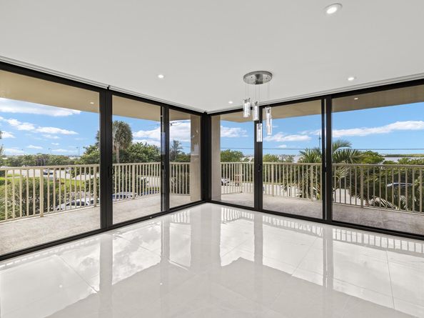 5480 N Ocean Drive B1c, Singer Island FL 33404