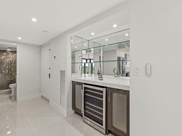 5480 N Ocean Drive B1c, Singer Island FL 33404