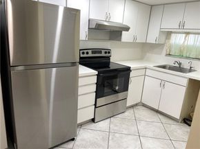 9410 N Hollybrook Lake Dr 310, Pembroke Pines FL 33025
