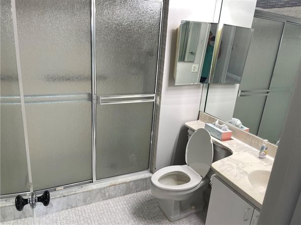 9410 N Hollybrook Lake Dr 310, Pembroke Pines FL 33025