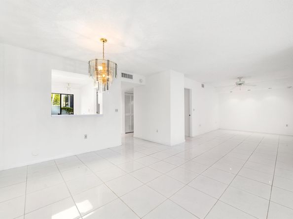 6093 Pointe Regal Circle 106, Delray Beach FL 33484