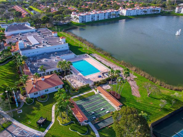 6093 Pointe Regal Circle 106, Delray Beach FL 33484