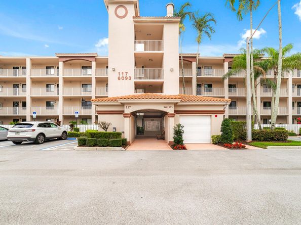 6093 Pointe Regal Circle 106, Delray Beach FL 33484