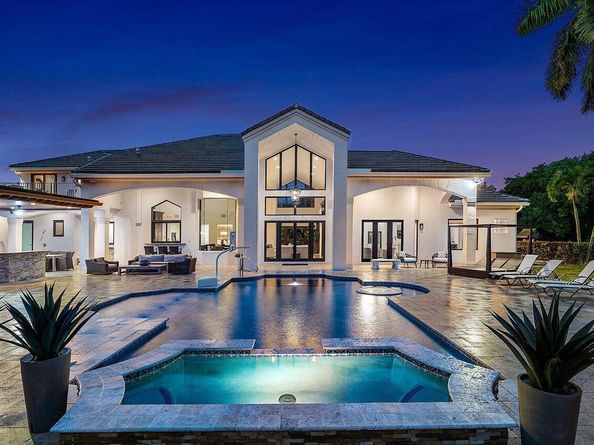 21677 El Bosque Way, Boca Raton FL 33428