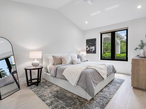 21677 El Bosque Way, Boca Raton FL 33428