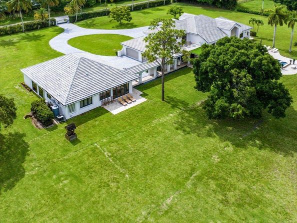 21677 El Bosque Way, Boca Raton FL 33428