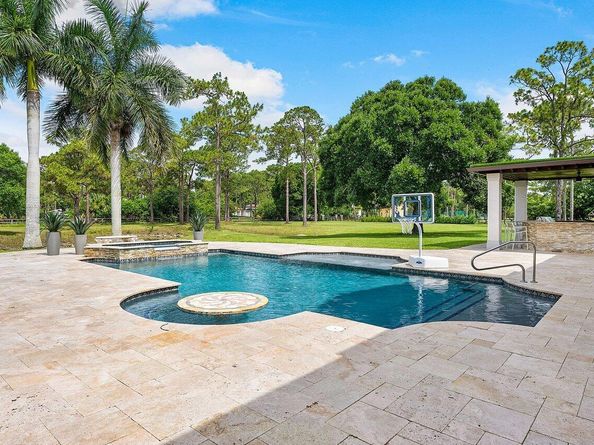 21677 El Bosque Way, Boca Raton FL 33428