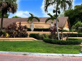 6708 NW 193rd Terrace, Hialeah FL 33015