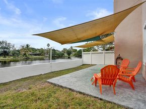 9814 NW 1st Manor, Coral Springs FL 33071