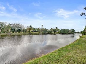 9814 NW 1st Manor, Coral Springs FL 33071