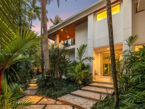 7150 W Lago Drive, Coral Gables FL 33143