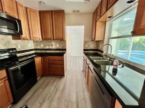 2031 NW 32nd Street, Oakland Park FL 33309