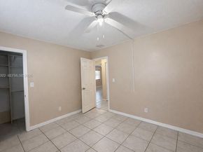 5644 Pierce Street, Hollywood FL 33021