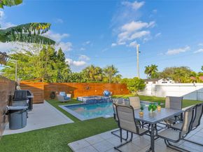 407 NW 9th Court, Homestead FL 33030