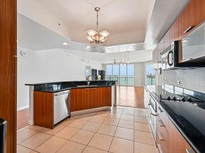 2650 Lake Shore Drive 1006, Riviera Beach FL 33404