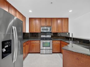 704 SW 1st Avenue, Pompano Beach FL 33060