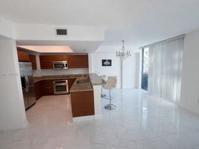 2641 N Flamingo Road TH5N, Sunrise FL 33323