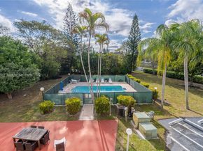 3910 Crystal Lake Dr 401 401, Deerfield Beach FL 33064
