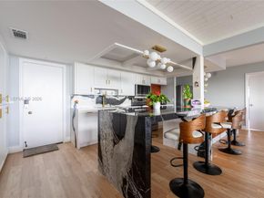 3910 Crystal Lake Dr 401 401, Deerfield Beach FL 33064