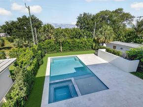 1017 S Palmway, Lake Worth FL 33460