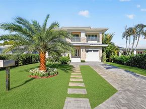 1017 S Palmway, Lake Worth FL 33460