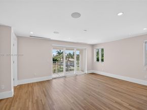 1017 S Palmway, Lake Worth FL 33460