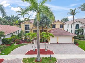 1646 Victoria Pointe Lane, Weston FL 33327