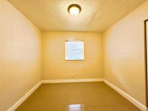 525 NW 15th Ter, Fort Lauderdale FL 33311