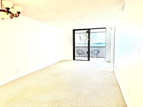 112 Lake Emerald Drive 204, Oakland Park FL 33309
