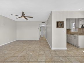 3402 Cynthia Lane 201, Lake Worth Beach FL 33461