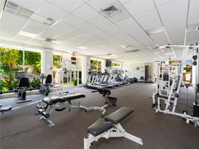 300 Bayview Drive 2115, Sunny Isles Beach FL 33160