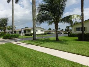 2864 E Crosley Dr Drive E A, West Palm Beach FL 33415