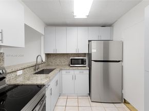 345 Ocean Drive 424, Miami Beach FL 33139