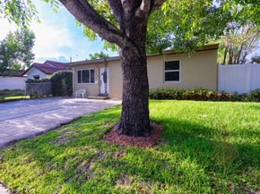 429 Summa Street, West Palm Beach FL 33405