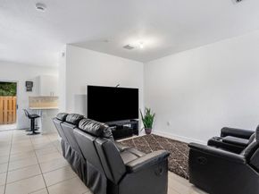 2781 NW 55th Way, Lauderhill FL 33313