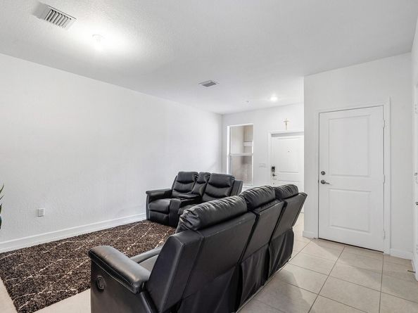 2781 NW 55th Way, Lauderhill FL 33313