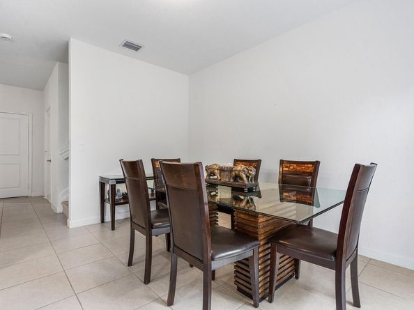 2781 NW 55th Way, Lauderhill FL 33313