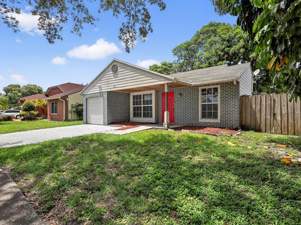 8681 SW 15th Street, Pembroke Pines FL 33025