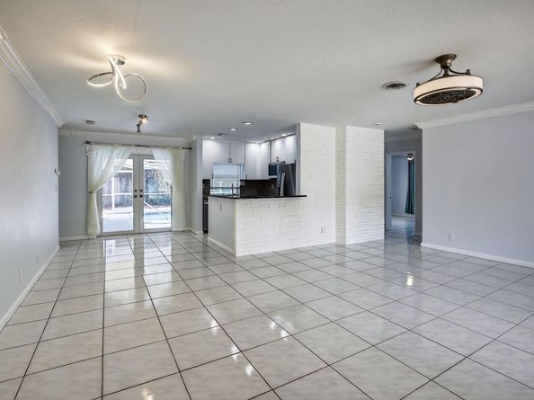 5290 NE 18th Ave, Fort Lauderdale FL 33334