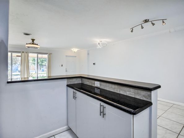 5290 NE 18th Ave, Fort Lauderdale FL 33334
