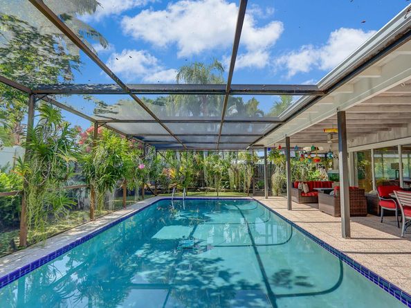 10046 Dahlia Avenue, Palm Beach Gardens FL 33410