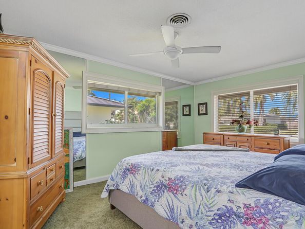 10046 Dahlia Avenue, Palm Beach Gardens FL 33410