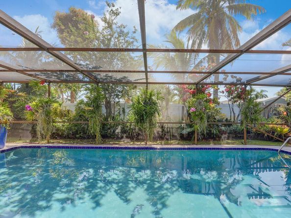 10046 Dahlia Avenue, Palm Beach Gardens FL 33410