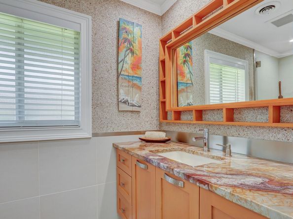 10046 Dahlia Avenue, Palm Beach Gardens FL 33410