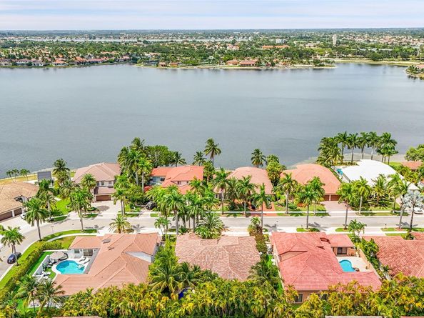 18640 SW 39th St, Miramar FL 33029