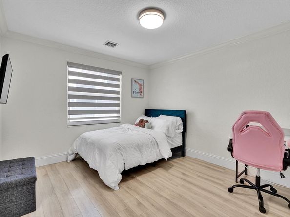 18640 SW 39th St, Miramar FL 33029