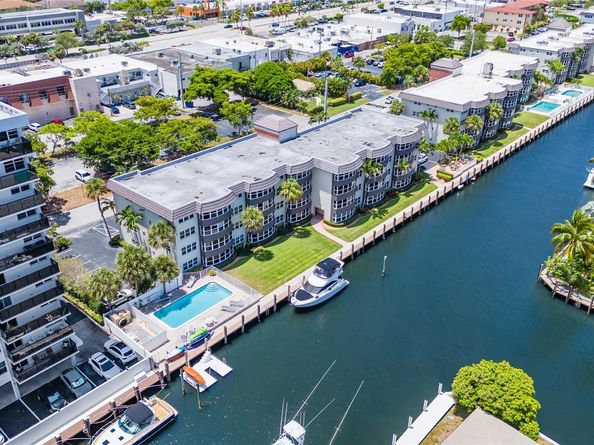 3121 NE 51st St 303E, Fort Lauderdale FL 33308